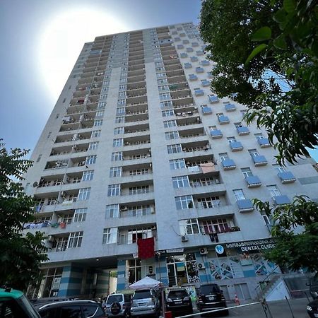 Nukri'S Apartment Μπατούμι Εξωτερικό φωτογραφία